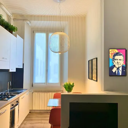 Vfh Bellotti Downtown Apartment